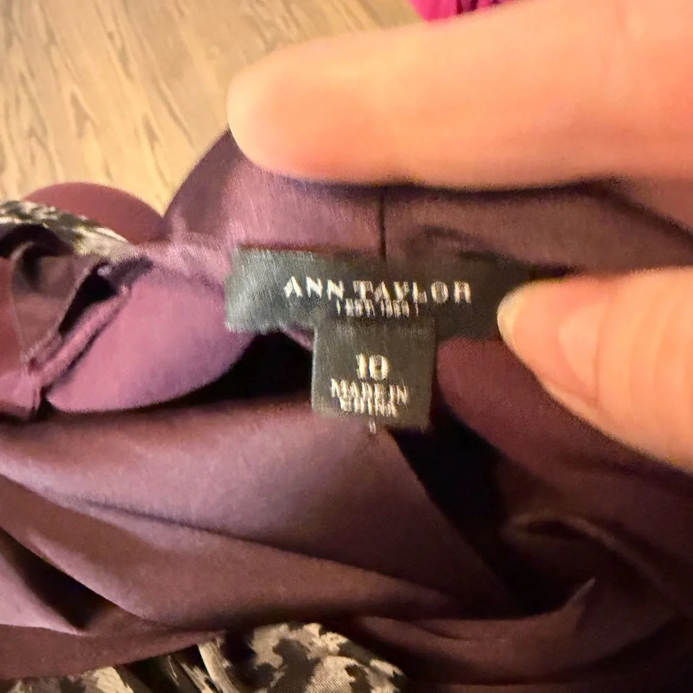 Ann Taylor eggplant Ruffle Sleeveless Blouse - Picture 4 of 5
